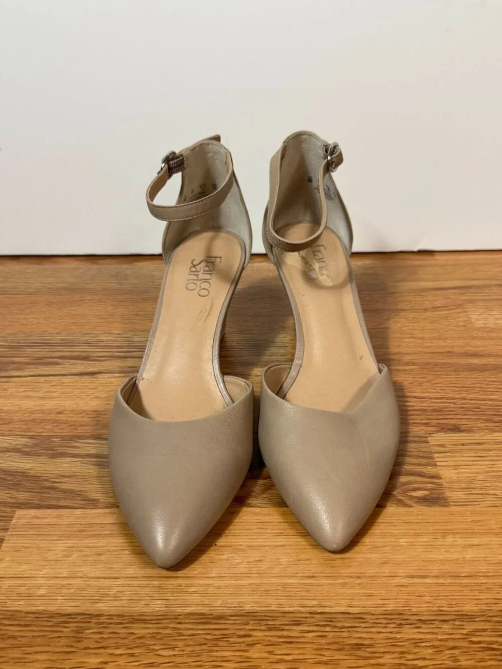 Franco Sarto Fayth Beige Pointed Toe Leather Wedge Heels Size 9